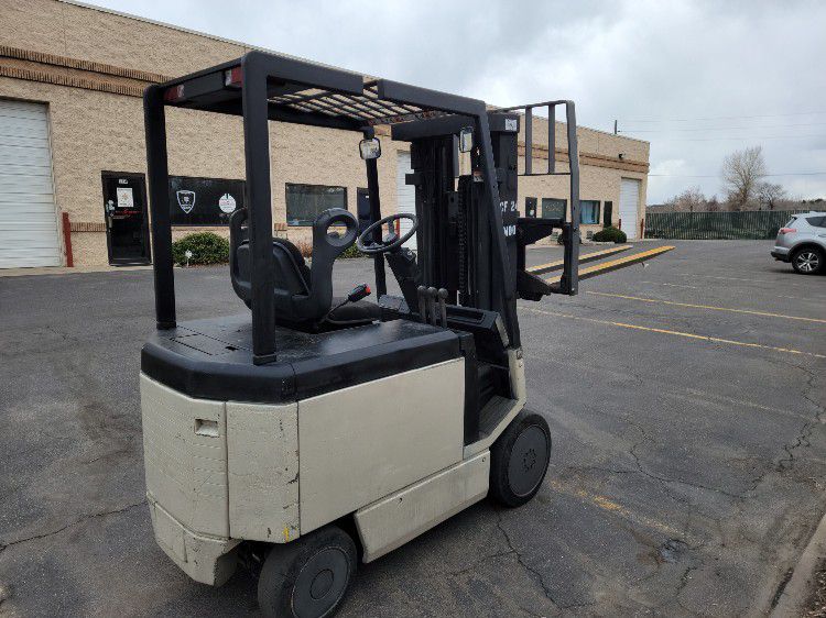 Forklift Electric Good Working For I Can Show It Working Comes Whit Charger 