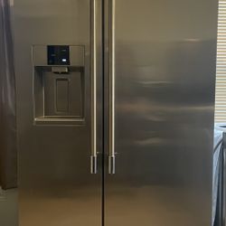 Frigidaire Professional Side By Side Fridge