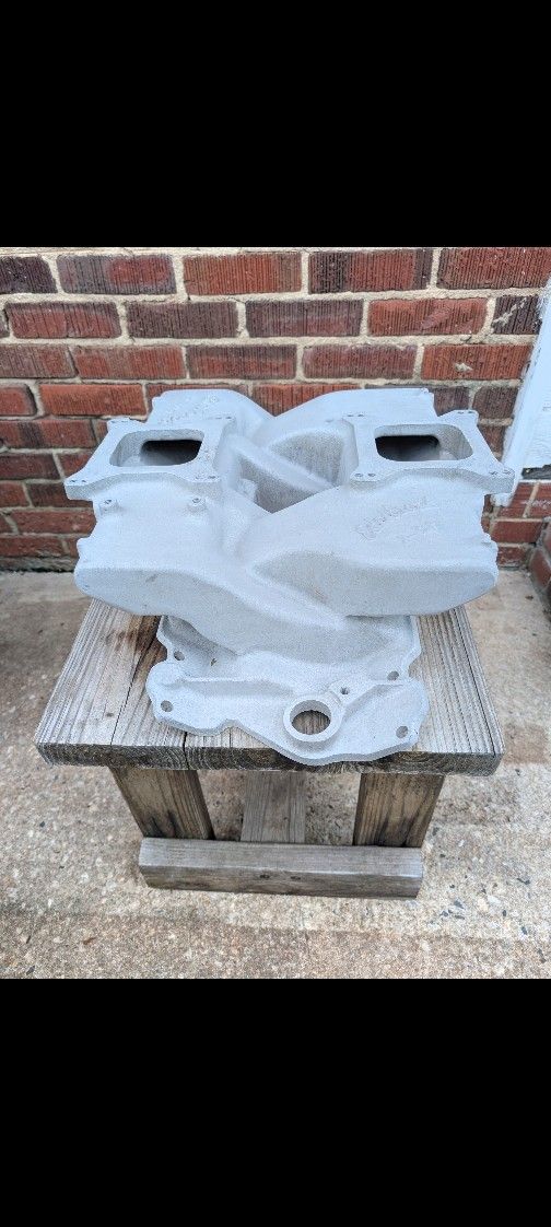 Edelbrock X-C8 Aluminum Intake DUAL QUAD Cross Ram Small Block Chevy 265-400 SBC