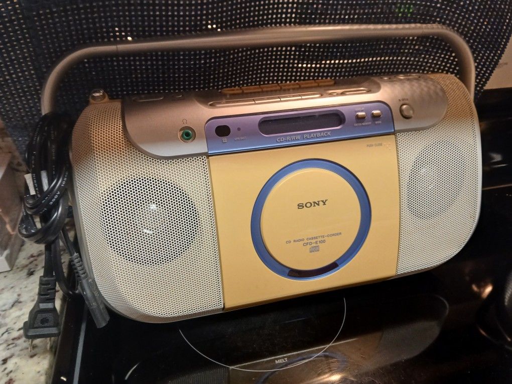 Sony Cd Radio Cassette- Corder CFD-E100
