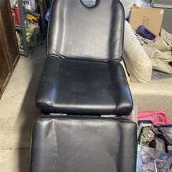 Facial/tattoo Chair