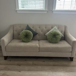 Couch / Sofa
