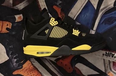 Jordan 4s yellow thunder
