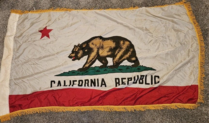 Fringed California Flags 3x5 '