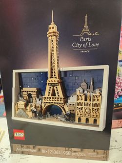 Lego architecture Paris city of love building set
