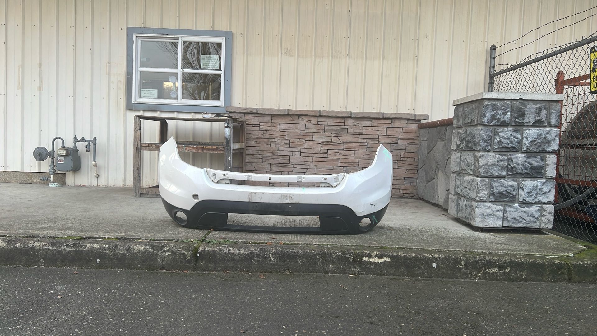 2011 To 2015 Ford Explorer Front Bumper Cover Assembly #B1054 FO1014 109/FO1015 112