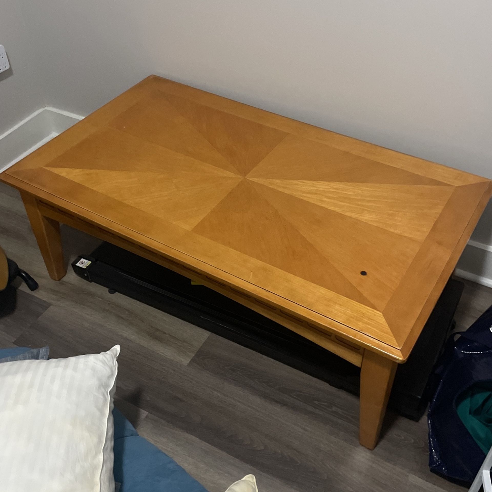 Coffee Table $15
