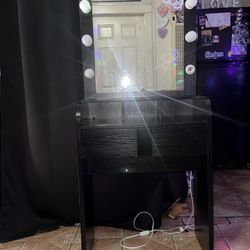 Black Vanity 
