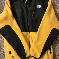 The North Face Denali Fleece Jacket Yellow Black 2019