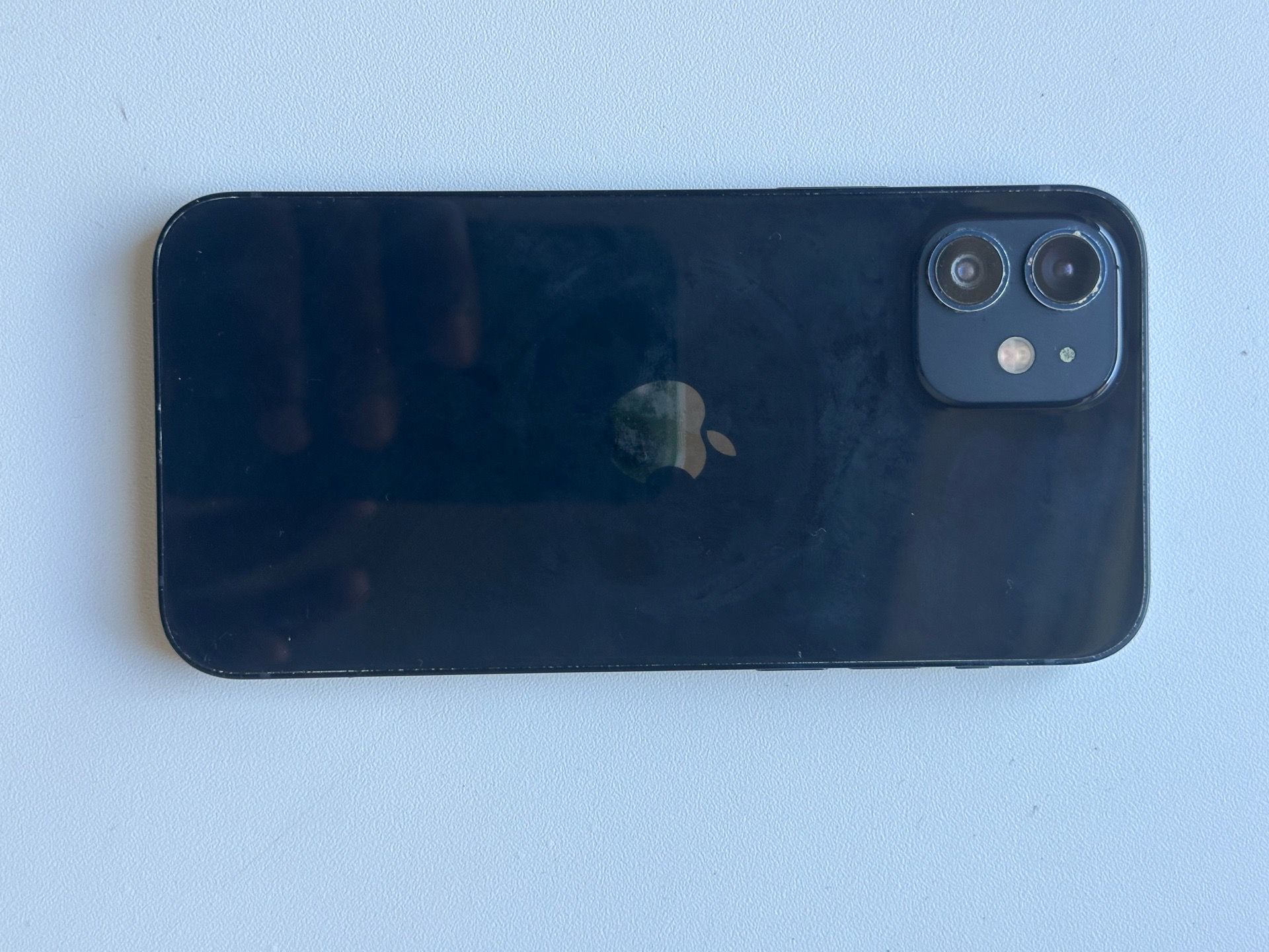 iPhone 12 - 64 GB - unlocked