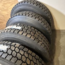 11R-22.5 Set Of tires With Wheels 
