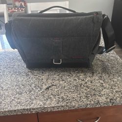 Peak Design Messenger Bag