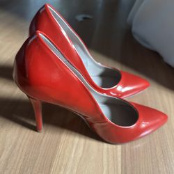 Sexy Classic Red Heels Size 10