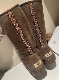 UGG BROWN BOOTS