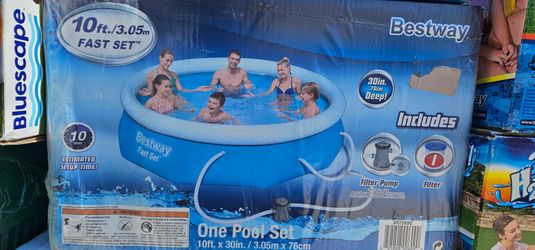 10x30 family Pool with pump and filter
