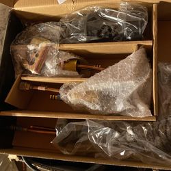 Llave para Baño. Esta Nueva . Color Negra .