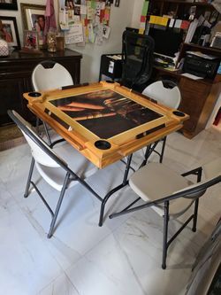 Mesa De Dominó