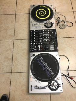 Dj equipment