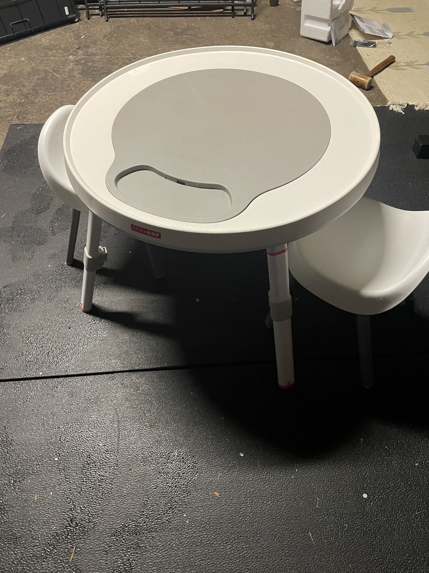 Nice Skip Hop Kids Table And  2  Chairs