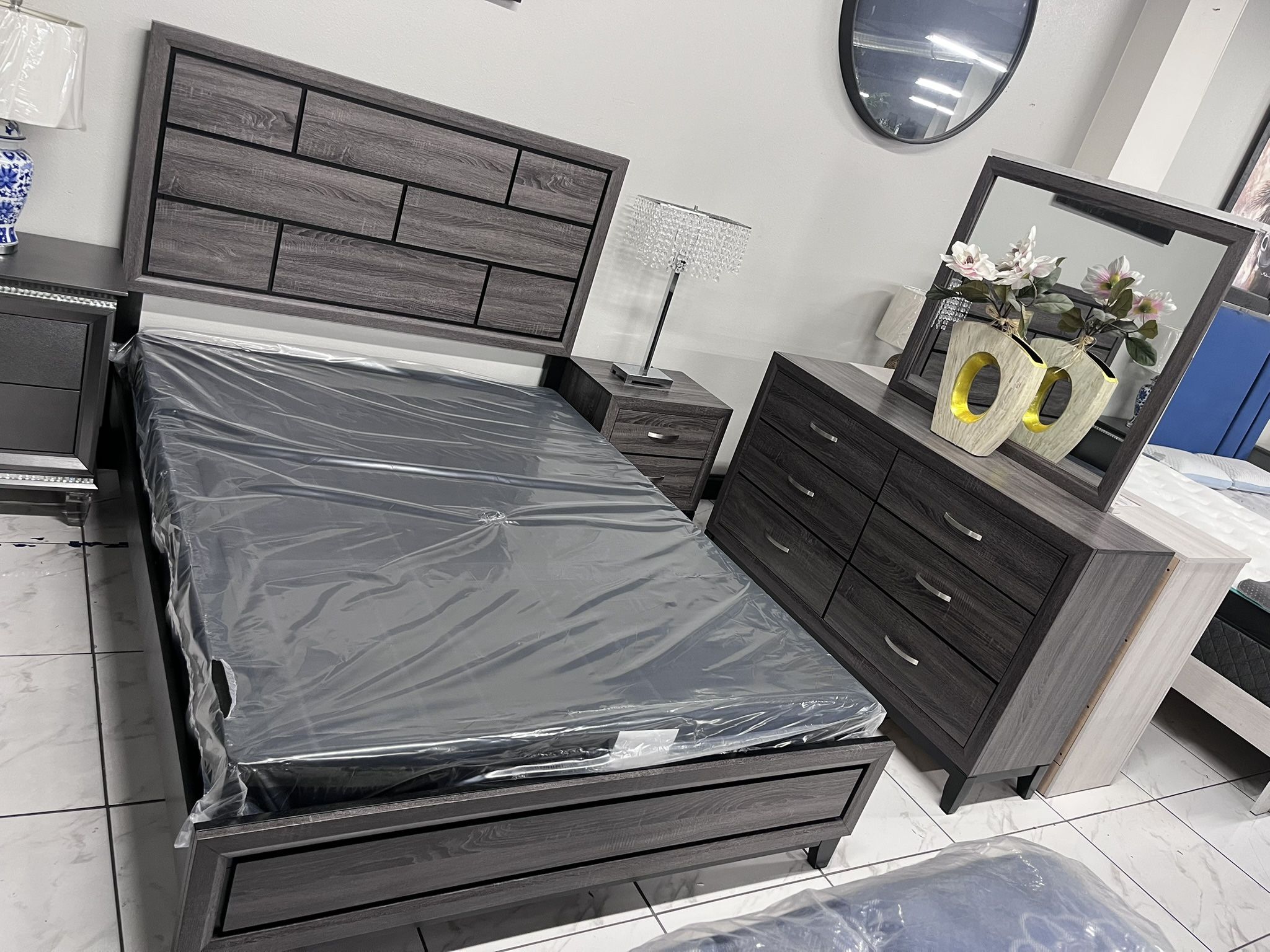 4pc Queen Bedroom Set 🔥 Take It Home With Only $50 Down