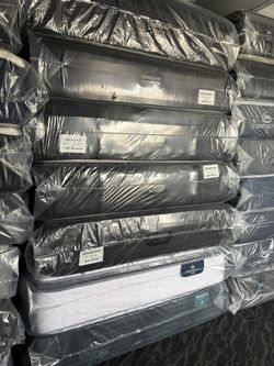 Beautyrest Mattress (Queen)