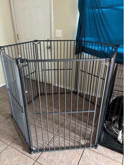 Metal pet playpen
