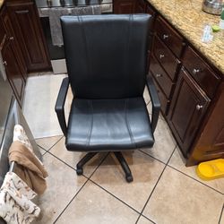 National Office Furniture Respect Mid-Back Task Chair – Black with Arms