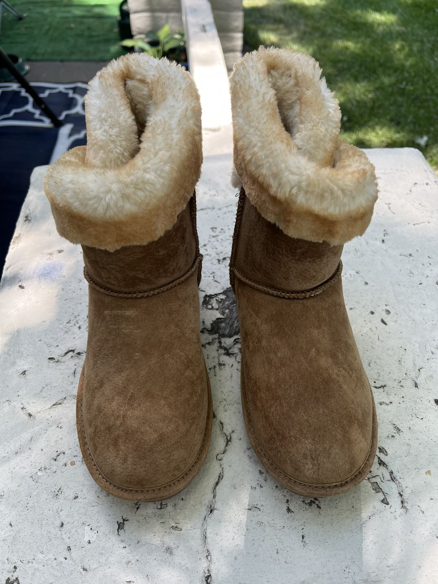 LAMO Suede Boots Womens Size 8