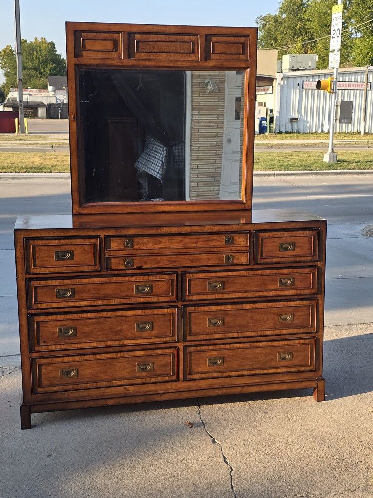 DRESSER WITH MIRROR
