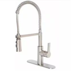 Premier Beck Single-Handle Pull Down Sprayer Kitchen Faucet in Brushed Nickel