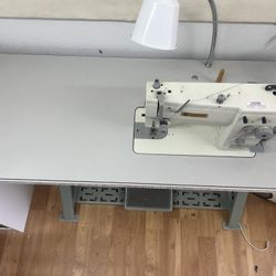 Like New Singer 20U-109 Single Needle Zig Zag With Servo Motor 