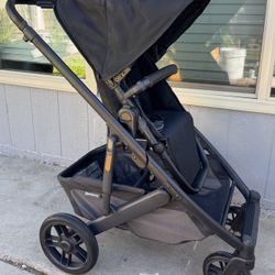 Uppababy Cruz V2 Excellent Condition 