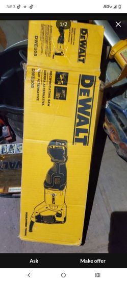 DeWalt corded saw