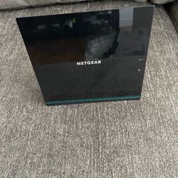 Netgear R6100 Wifi Router 