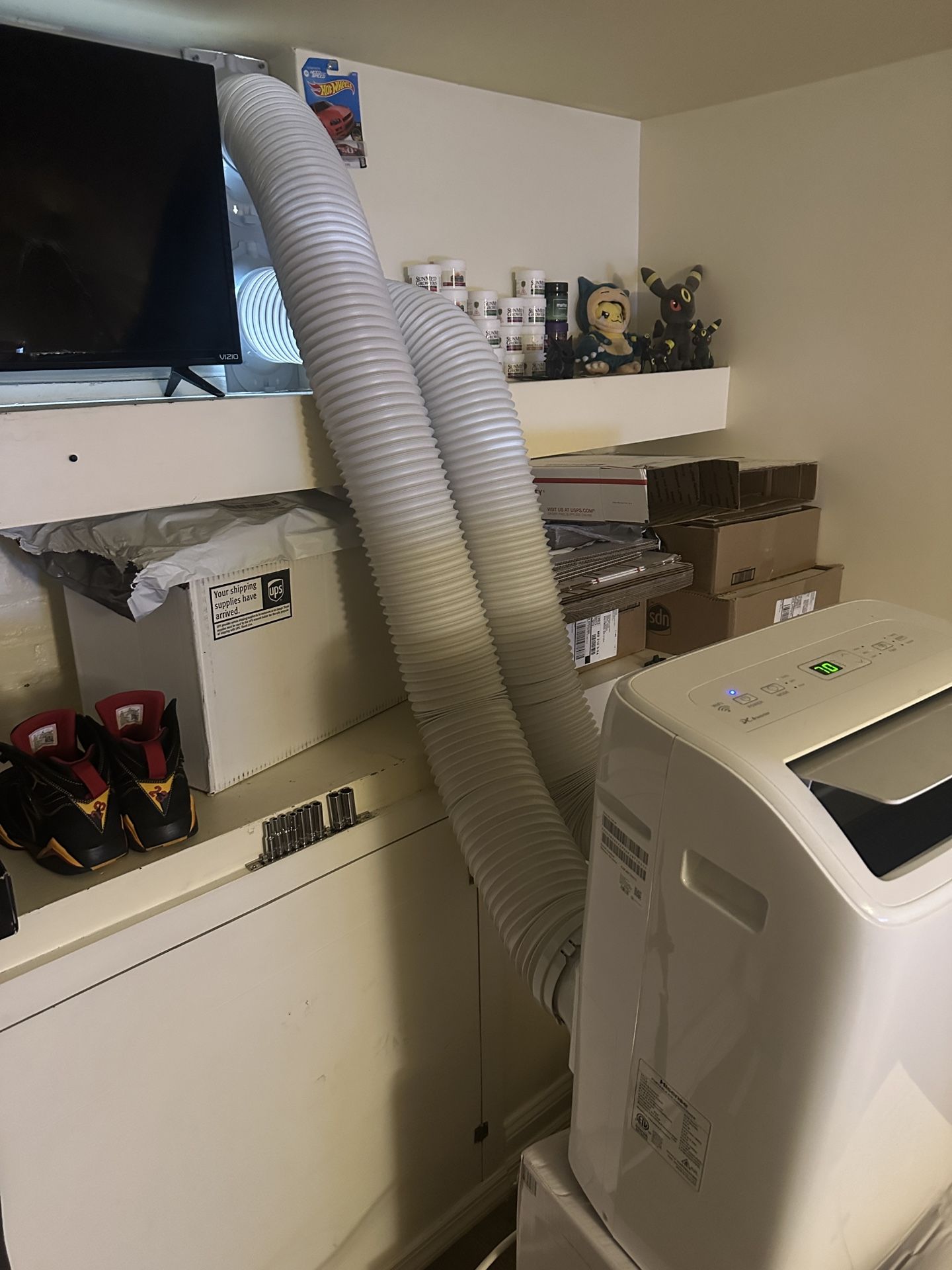 Portable air conditioner