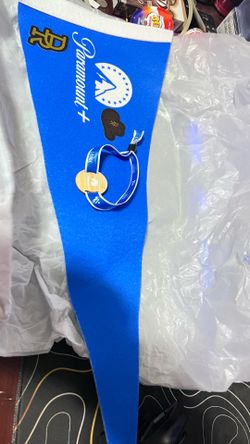 SDCC Paramount lodge wristband and flag