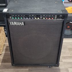 Yamaha BASS AMP B100-115
