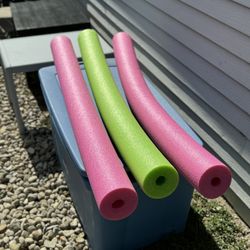 Extra large Pool noodles