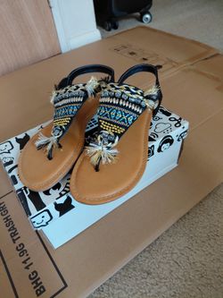Sandals Size 7.5 New With Box