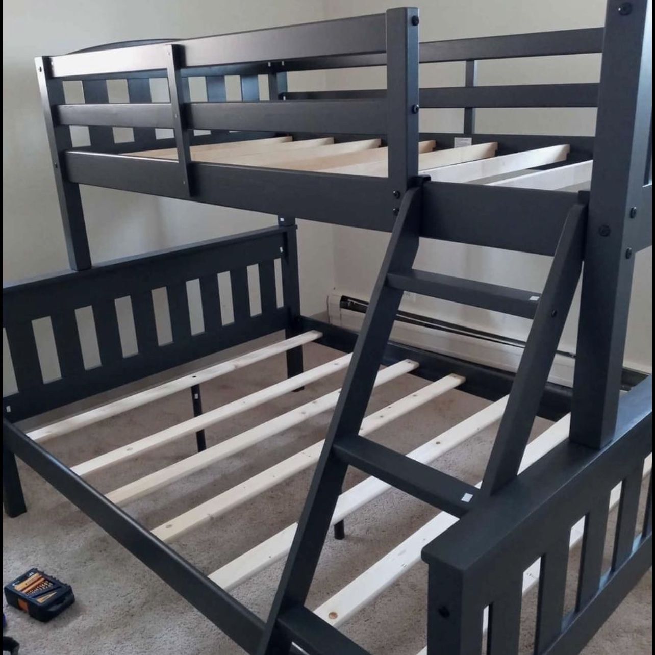 Twin/full Bunk bed 