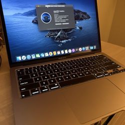 2020 Apple MacBook Air 13.3" i7 1.20GHz/16GB/256GB SSD (Space Gray) - A2179