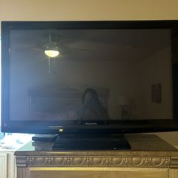 42” Panasonic TV