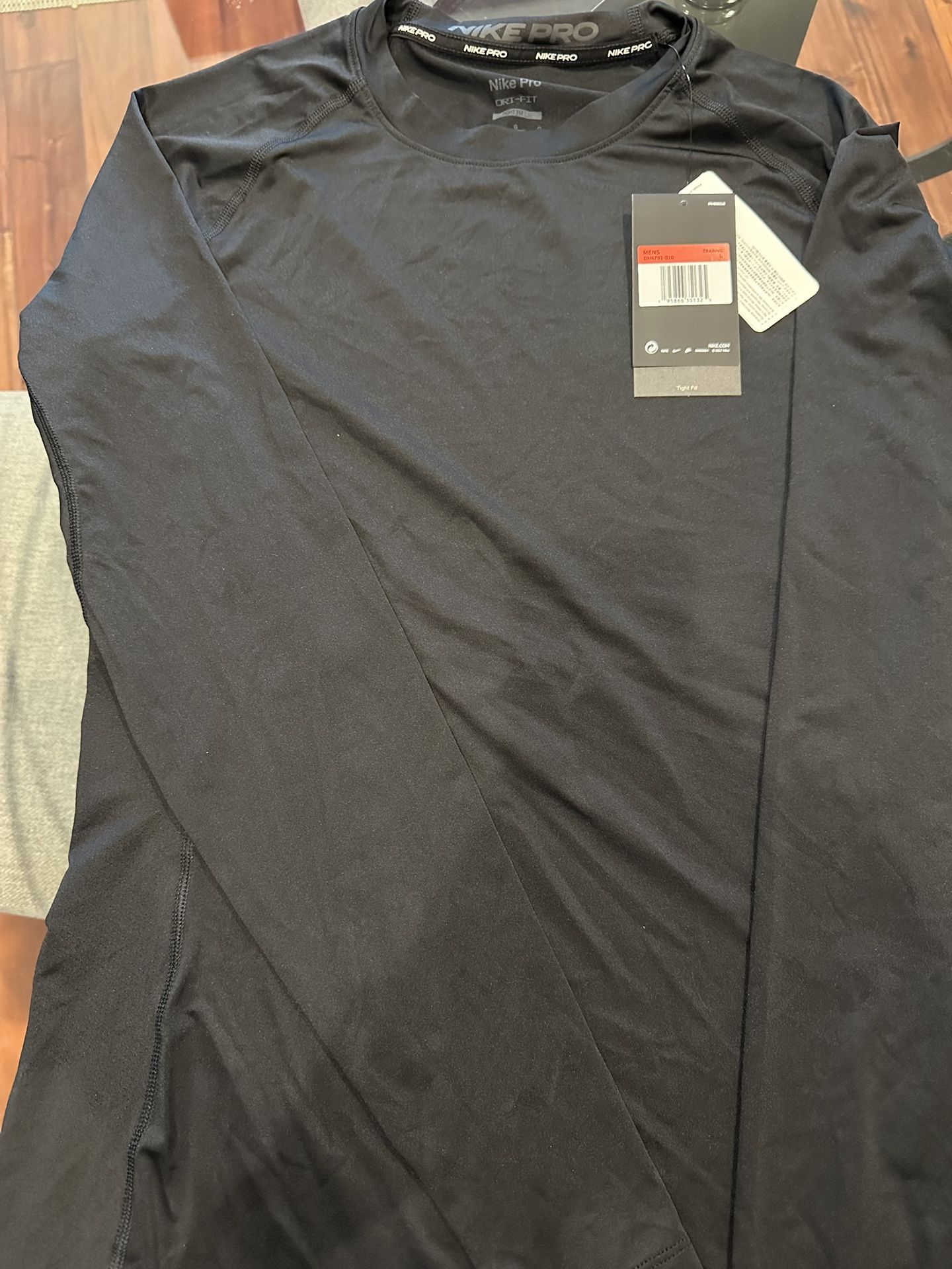 Nike Men Tight Fit Size Large