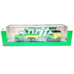 M2 Machines Auto Hauler TW38 1970 Chevrolet C60 Truck 1971 Chevy Van G10
