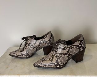 Leather Snake Print Heeled Oxford Shoes Size 7