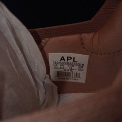 Trying To Seel I'm Currently Couch Surfing And I'm Trying To Get Some Money For A Place To Stay 