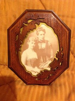 Old time photo frame