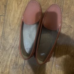 Ugg Flats Size 6