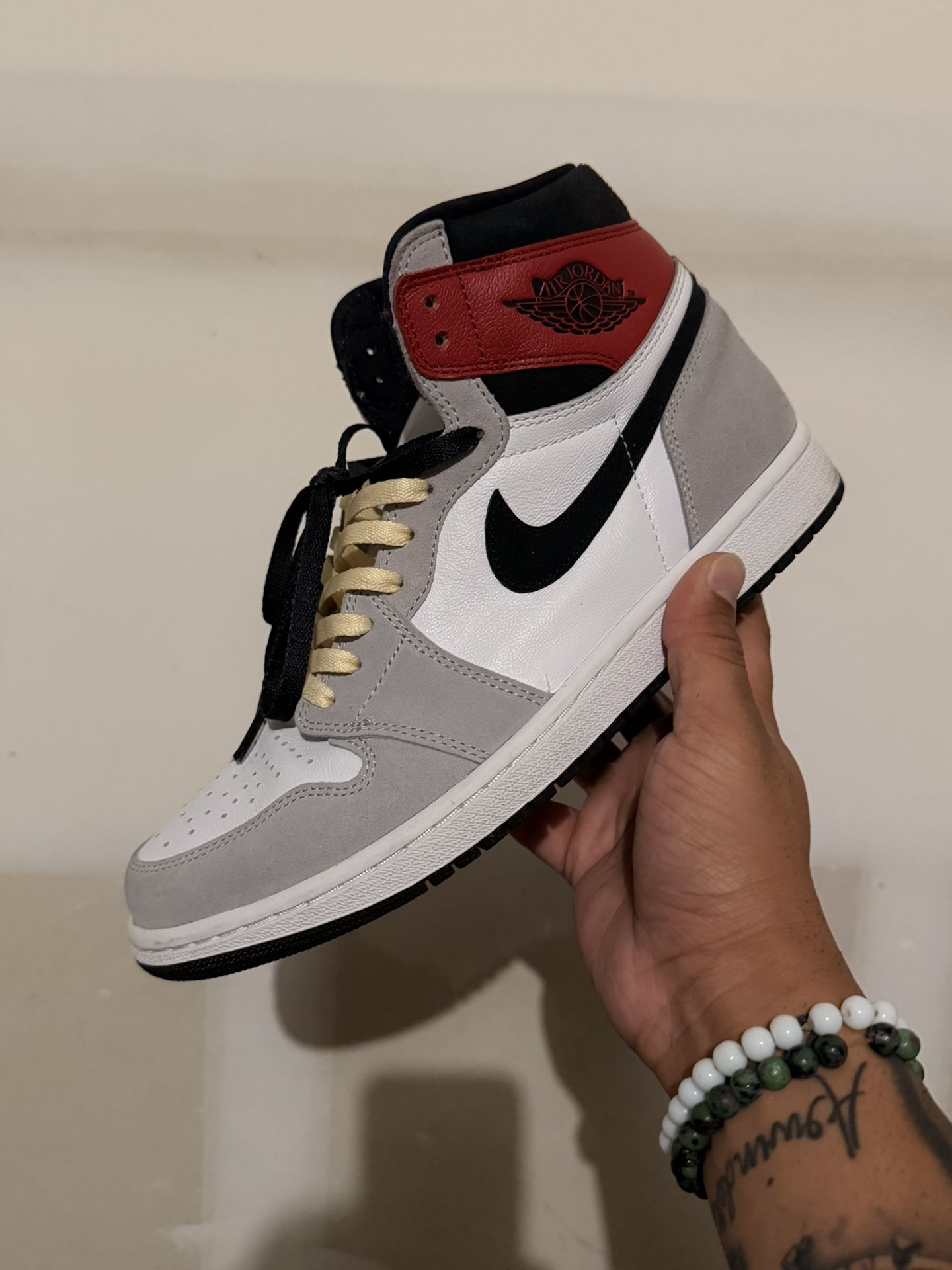 Air Jordan 1 Smoke Grey