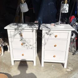 Nightstand With Lamps 